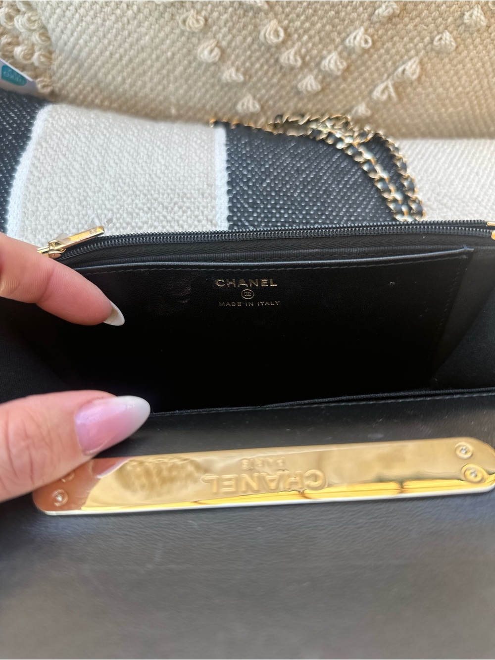Chanel Wallet On Chain with Handle Lambskin & Gold Black - Picture 8 of 16